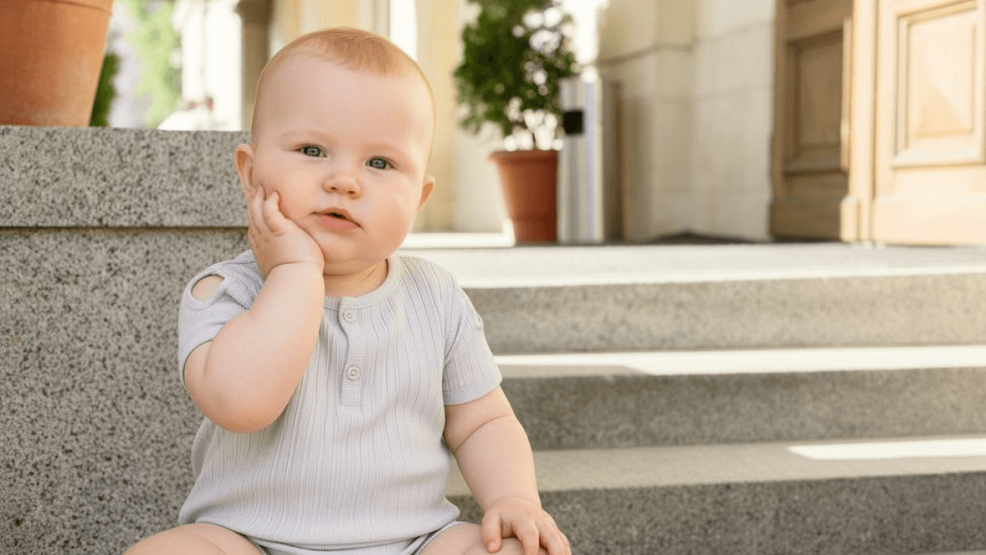 Esempio dell'output del generatore di volti di baby AI di alta qualità.
